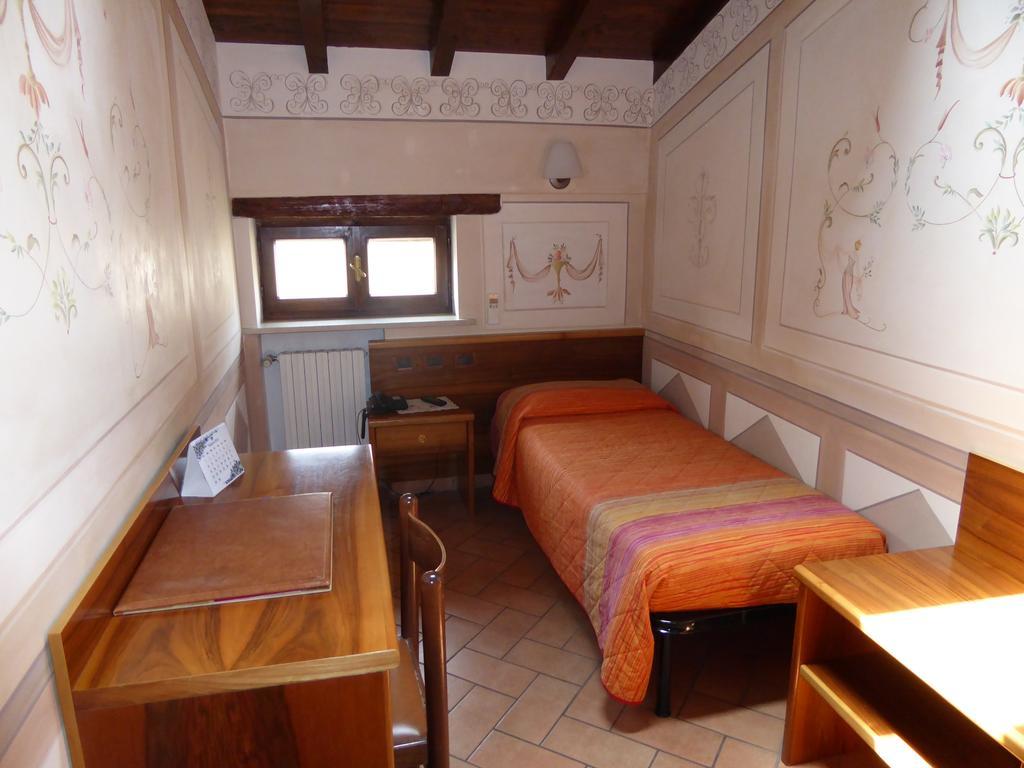 Albergo Giulia Gonzaga Sabbioneta Zimmer foto
